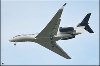 N235DX @ EGPK - Evening arrival from Pitsburg PA.
2.1/2 miles out on a visual approach to Rw30. - by Richard Hodge