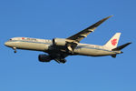B-7898 @ LEMD - at mad - by Ronald