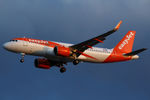 OE-LSI @ LPPT - Landing - by micka2b