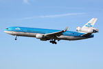 PH-KCA @ EHAM - at spl - by Ronald
