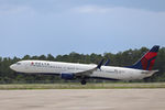 N925DZ @ KRSW - Delta Flight 2361 departs Runway 6 at Southwest Florida International Airport enroute to Minneapolis-St Paul International Airport - by Donten Photography