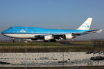 PH-BFF @ EHAM - at spl - by Ronald