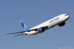 N2749U @ KOSH - Boeing 777-300/ER - United Airlines  C/N 66589, N2749U