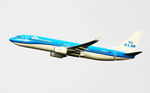 PH-BXZ @ CPH - Copenhagen 17.10.2022 - by leo larsen