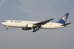 P4-KCA @ EHAM - at spl - by Ronald
