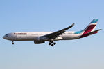 OO-SFB @ EBBR - at bru - by Ronald