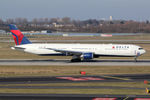 N841MH @ EDDL - at dus - by Ronald