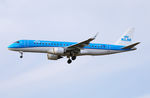 PH-EZA @ CPH - Copenhagen 29.10.2022 - by leo larsen
