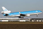 PH-KCF @ EHAM - at spl - by Ronald