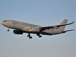 ZZ332 @ EKCH - RWY22L - by Lars Baek