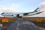 B-HUD @ EHAM - at spl - by Ronald