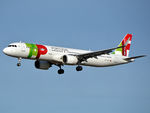 CS-TJK @ EKCH - RWY22L - by Lars Baek