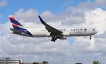 N534LA @ KMIA - MIA 2022 - by Florida Metal