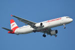 OE-LBF @ EKCH - RWY04L