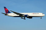 N178DZ @ EHAM - at spl - by Ronald