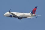 N637CZ @ KLAX - Delta Connection Embraer 175LR, ERJ-170-200LR N637CZ departing 25L KLAX - by Mark Kalfas