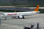 TC-RBY @ LFPO - Taxiing - by micka2b
