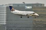 N568SW @ KLAX - SkyWest/United Express Embraer EMB-120ER, N568SW 25L approach KLAX - by Mark Kalfas