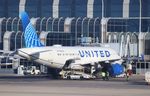 N822UA @ KORD - Airbus A319-131