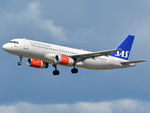 OY-KAL @ EKCH - RWY22L - by Lars Bæk
