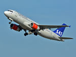 OY-KAO @ EKCH - RWY22R - by Lars Bæk