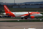 OE-IZN @ LFPO - Taxiing - by micka2b