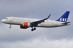 LN-RGL @ EKCH - RWY22L - by Lars Bæk
