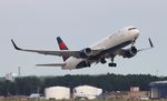 N1604R @ KATL - ATL 2022 - by Florida Metal