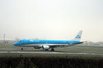 PH-EXA @ EKCH - PH-EXA landed rw 04L