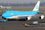 PH-BFN @ EHAM - at spl - by Ronald