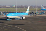 PH-AKF @ EHAM - at spl - by Ronald