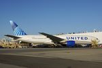 N212UA @ KSFO - SFO 2022.