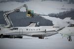 N123HK @ CYLW - De-icing. - by Koala