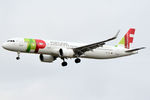 CS-TJL @ EKCH - RWY22L - by Lars Bæk