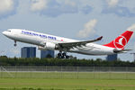 TC-JIS @ EKCH - RWY22R - by Lars Bæk