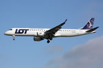 SP-LNF @ EGLL - at lhr - by Ronald