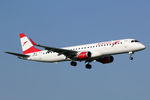 OE-LWA @ EHAM - at spl - by Ronald