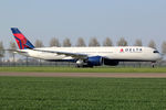 N501DN @ EHAM - at spl - by Ronald