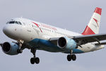 OE-LDG @ EBBR - at bru - by Ronald