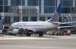 N15710 @ KORD - Boeing 737-724