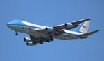 82-8000 @ KMCO - Air Force One VC-25A zx - by Florida Metal