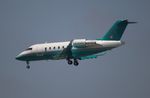 C-FHYL @ KLAX - Challenger 605 zx - by Florida Metal