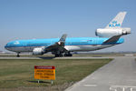 PH-KCC @ EHAM - at spl - by Ronald