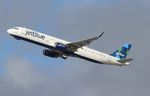 N968JT @ KLAX - Airbus A321-231 - by Mark Pasqualino