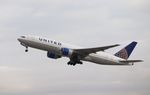 N211UA @ KLAX - Boeing 777-222 - by Mark Pasqualino