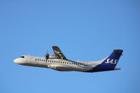ES-ATJ @ CPH - ES-ATJ taking off rw 22R - by Erik Oxtorp
