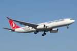 TC-LOB @ EHAM - at spl - by Ronald