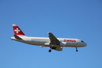 HB-IJJ @ CPH - HB-IJJ landing rw 04L - by Erik Oxtorp