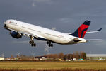 N806NW @ EHAM - at spl - by Ronald