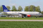 OY-KAL @ EHAM - at spl - by Ronald